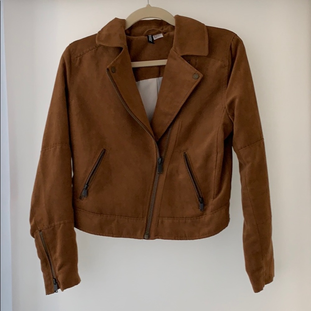 Lightweight jacket